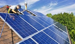 Service d'installation de photovoltaïque et tuiles photovoltaïques à Montsoult